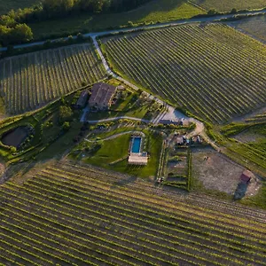  Landhuis Follonico 4-Suite B&B